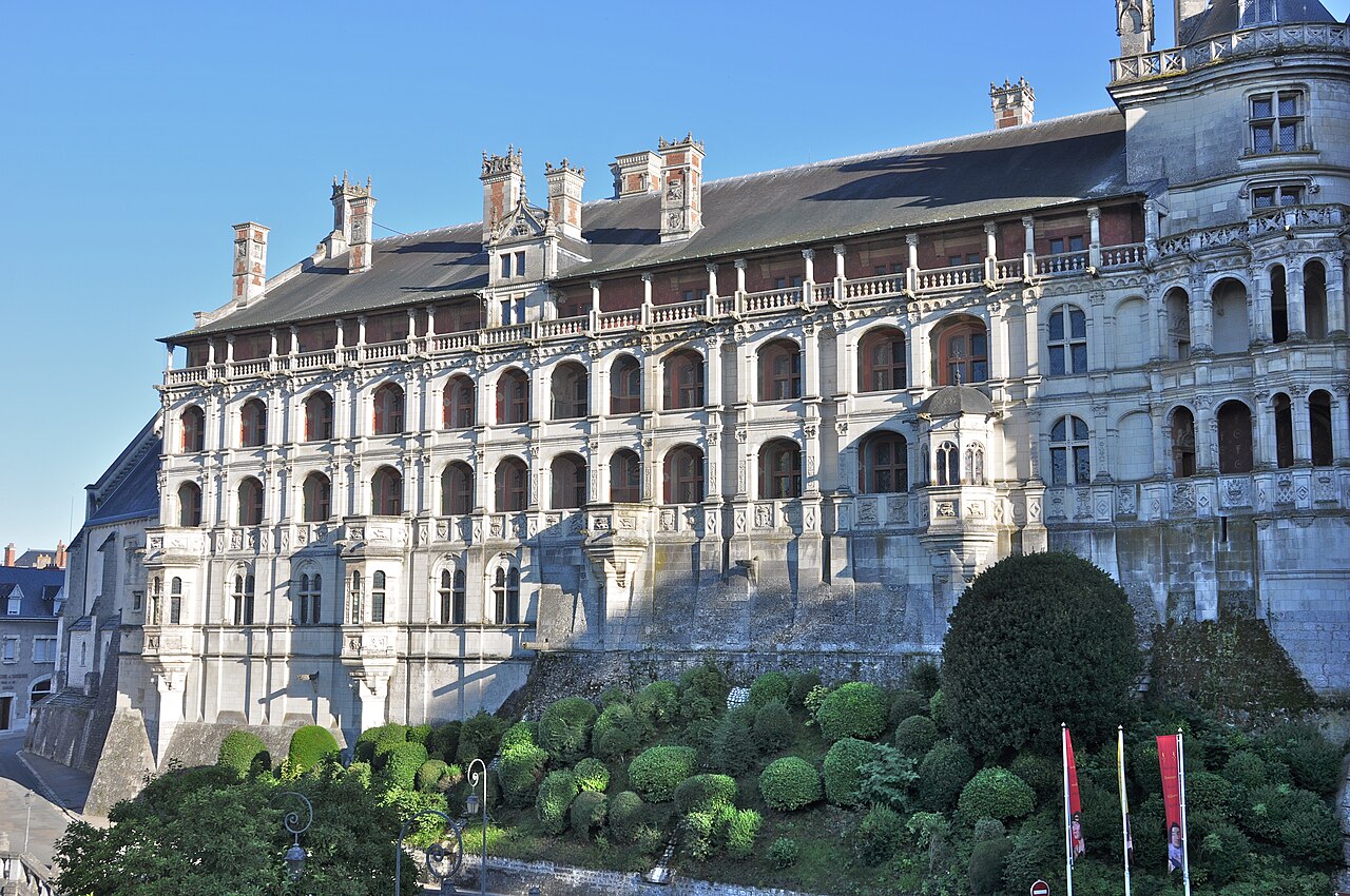 Fachada de las Logias del castillo de Blois, en el Valle del Loira.